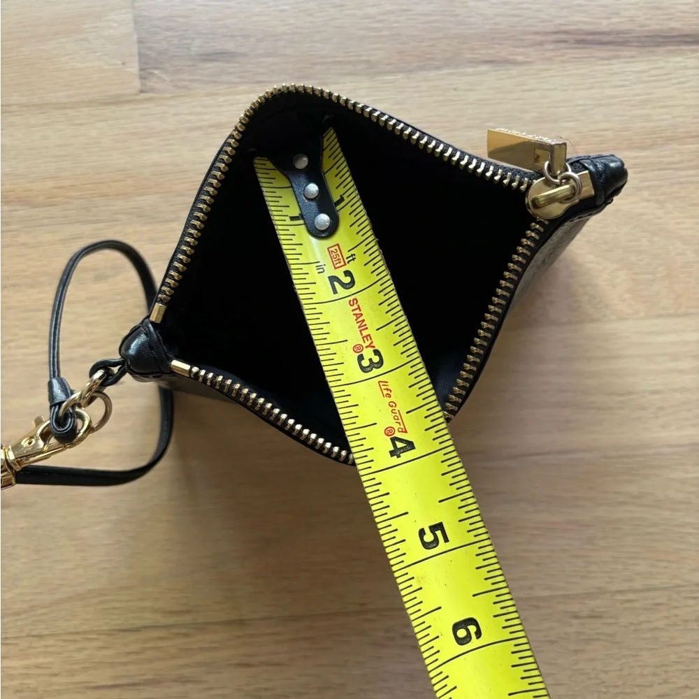 Authentic Tory Burch Wristlet - Picture 7 of 8